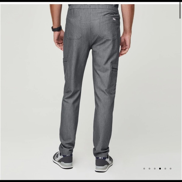 Men’s Figs Cairo Scrub Pants - Graphite - Picture 2 of 5
